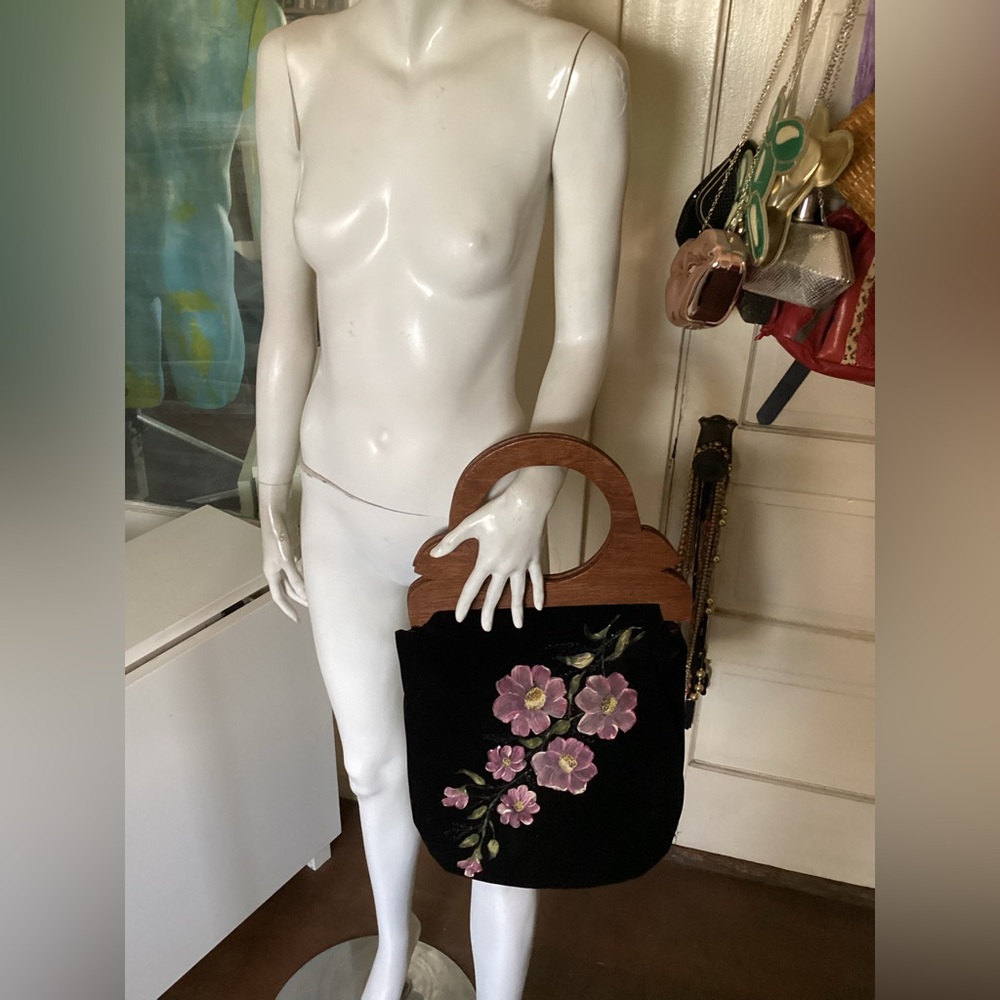 Beautiful vintage hand made velvet purse with hand painted flowers